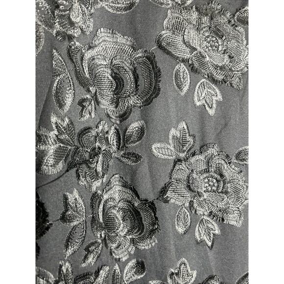 Chicos Black Label Women’s Tunic Medium Embroidered Black Floral Elegant Layered - Picture 9 of 13